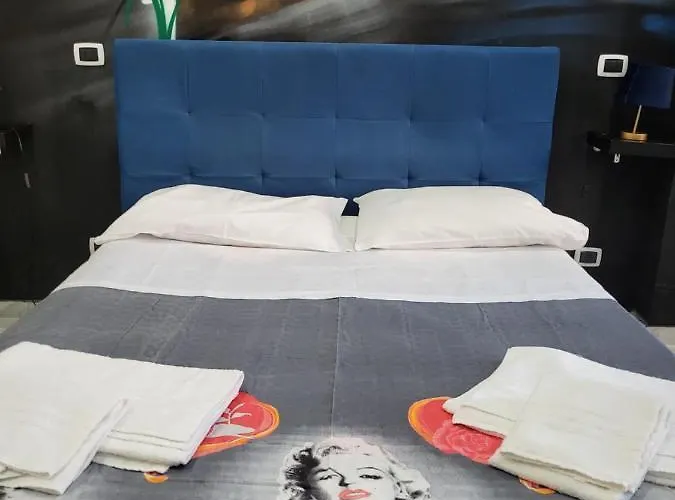 Civico 109 فندق مبيت وإفطار 3*